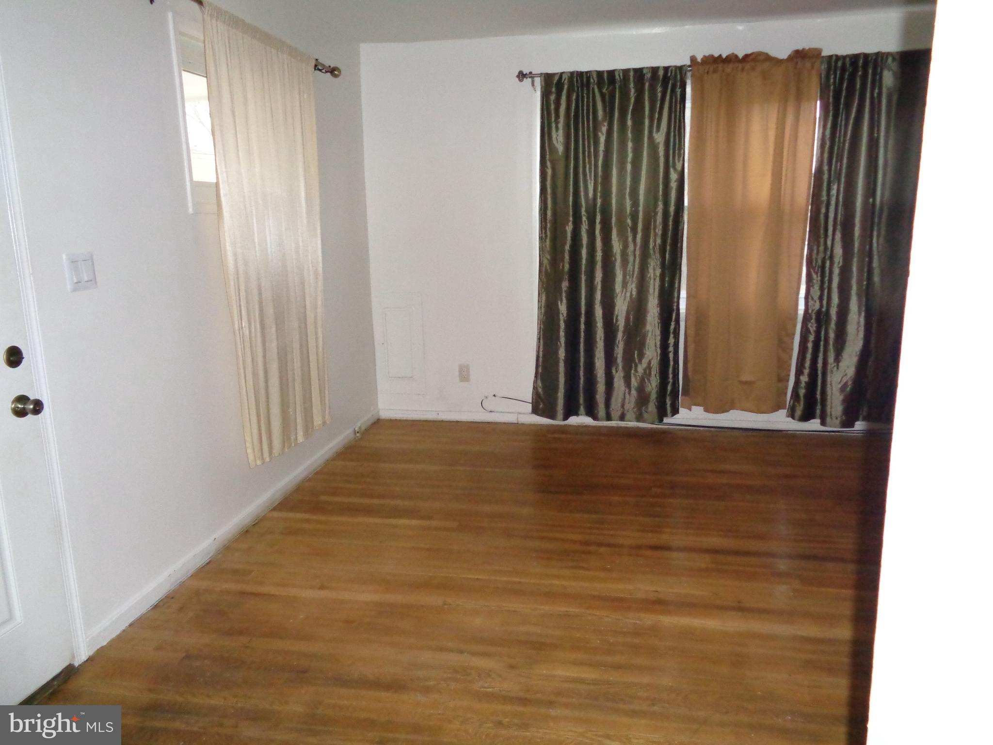 12122 Bluhill Road Silver Spring, MD 20902 - Photo 5 of 25