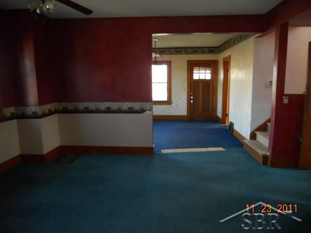 217 North Westervelt Road Saginaw, MI 48604 - Photo 3 of 9 20057202-2.JPG
