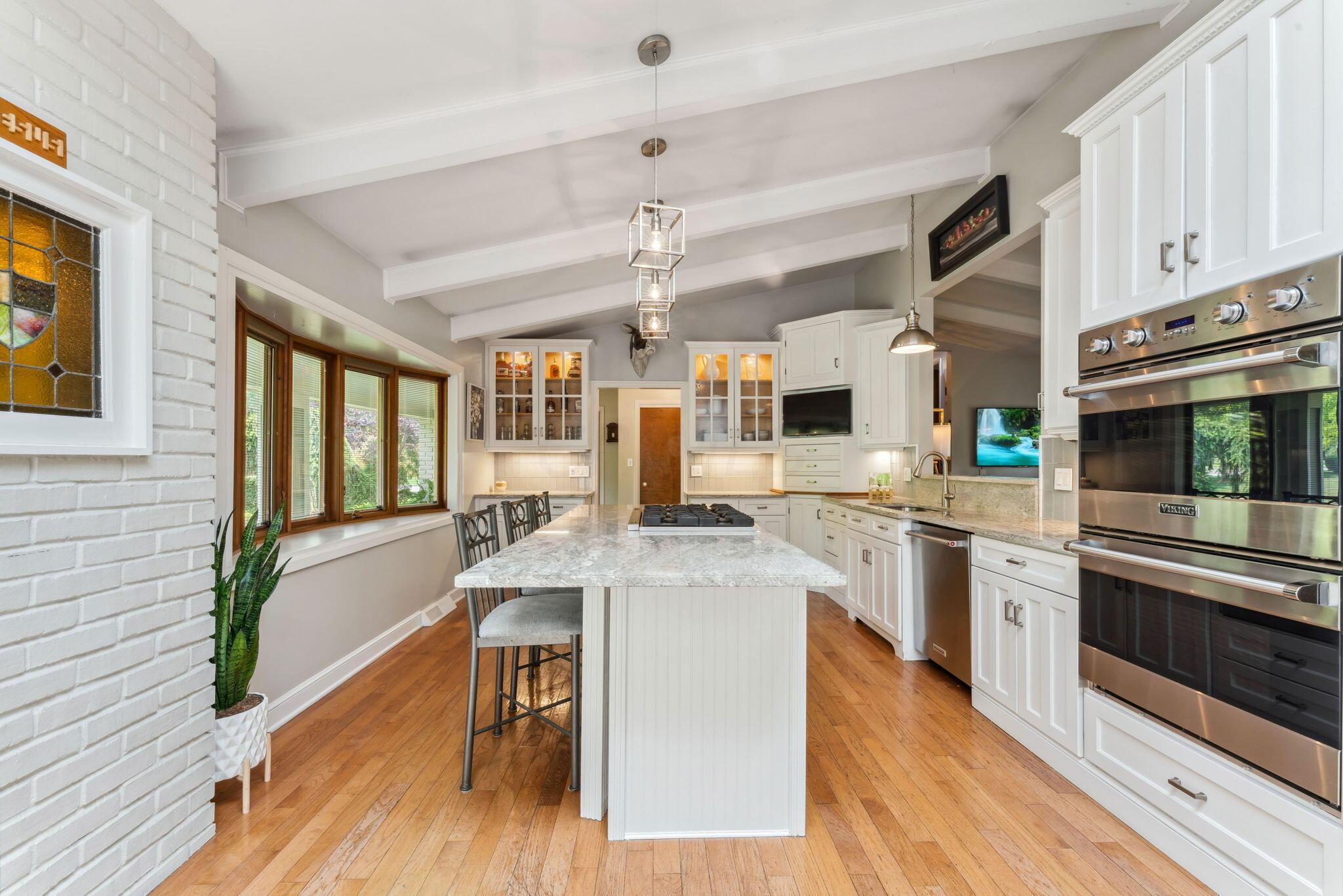 4103 Winfield Road Columbus, OH 43220 - Photo 27 of 91 Kitchen