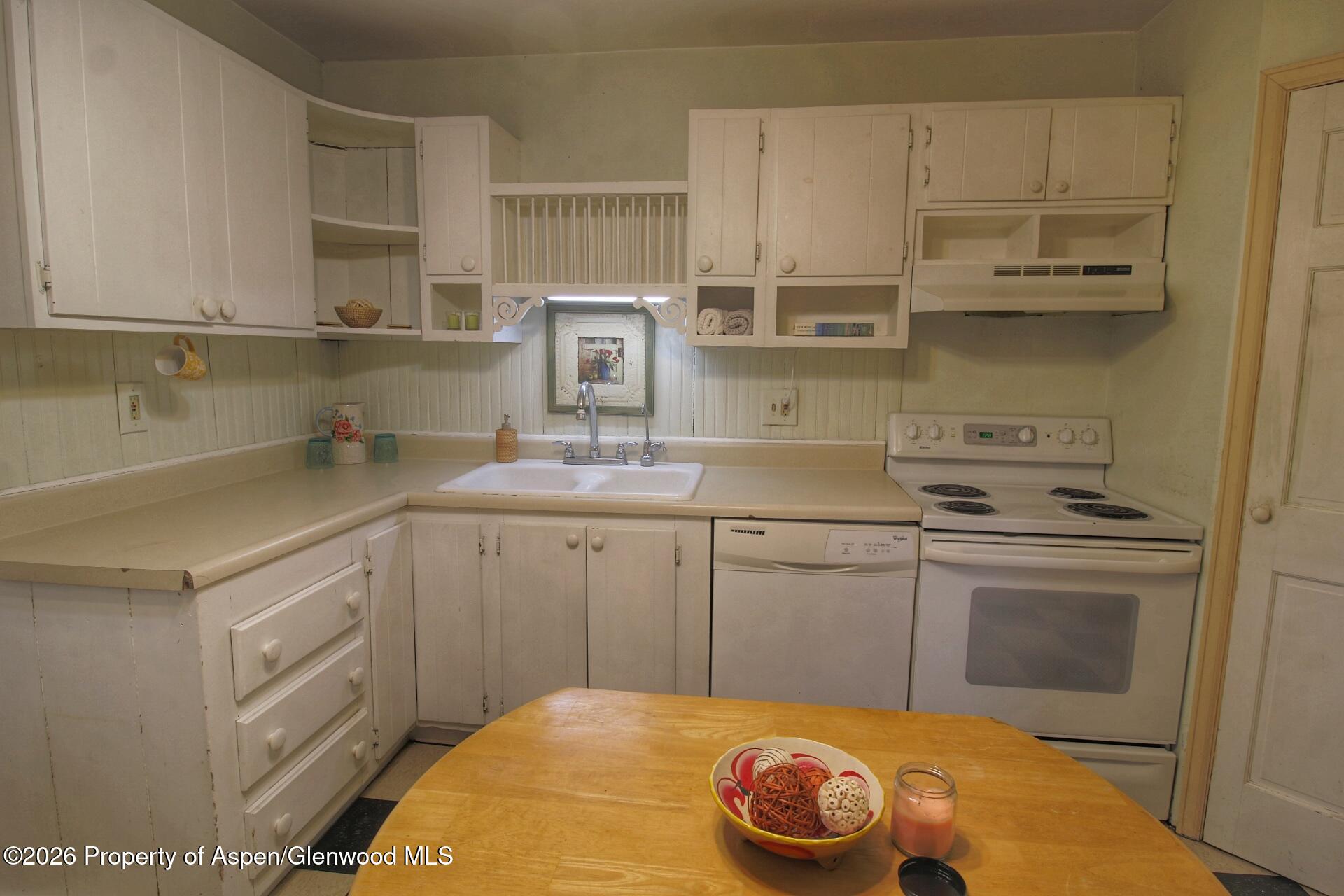 418 East 6th Street Rifle, CO 81650 - Photo 9 of 24 Kitchen 3