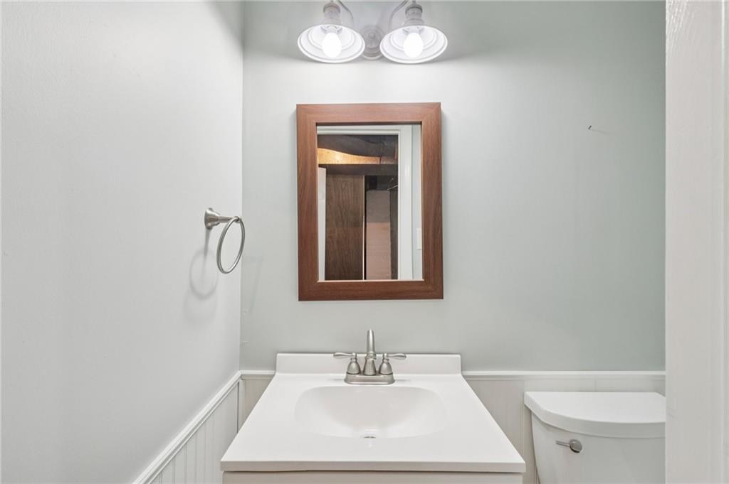 439 Manor Road Delmont, PA 15626 - Photo 32 of 48