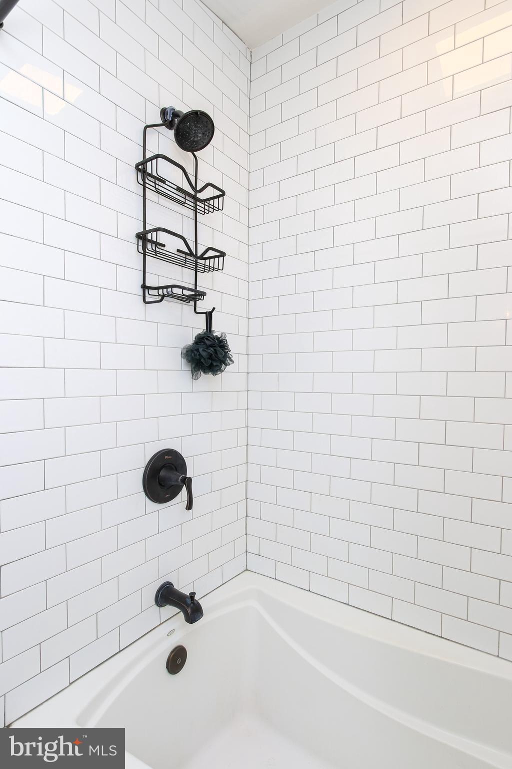 10522 Powell Road Thurmont, MD 21788 - Photo 8 of 39 Main level subway tiled shower!