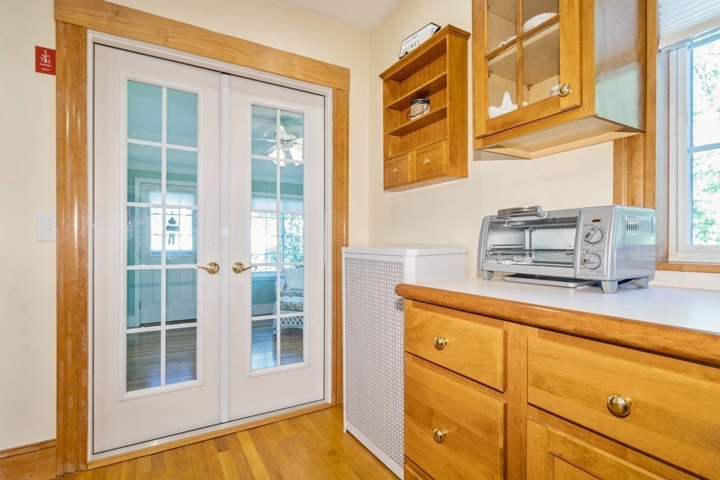 17 Kiely Road Dedham, MA 02026 - Photo 7 of 29 Gallery Image 7
