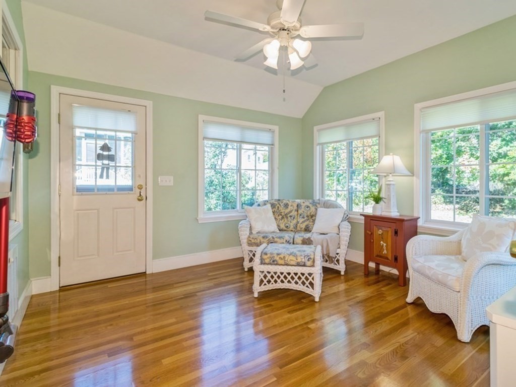 17 Kiely Road Dedham, MA 02026 - Photo 8 of 29 Gallery Image 8