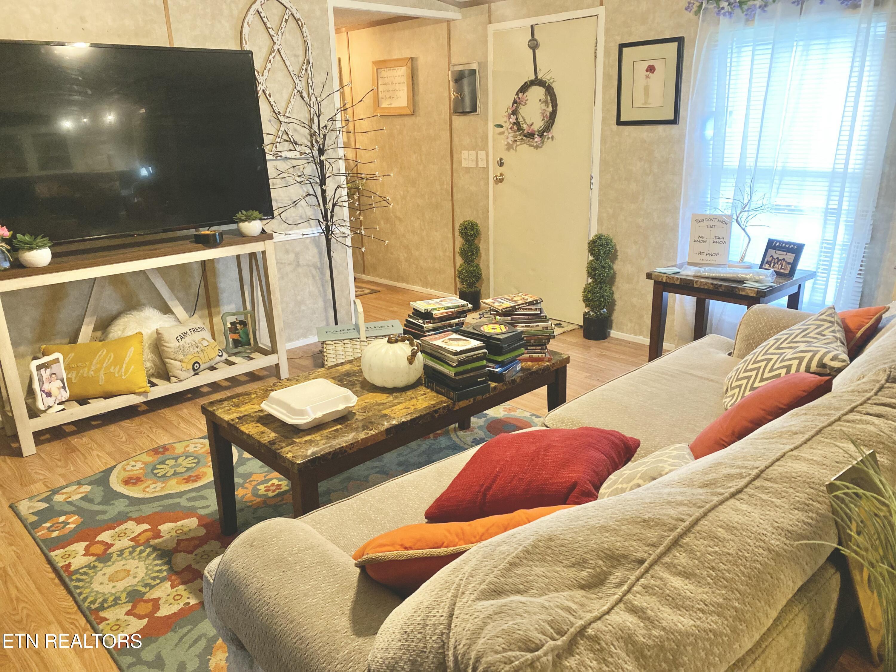 526 Forkner Chapel Road Sweetwater, TN 37874 - Photo 4 of 22 IMG_9229