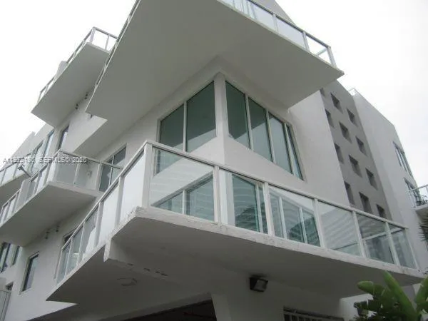 $2,850 | 1650 Brickell Avenue, Unit 206, Miami, FL 33129