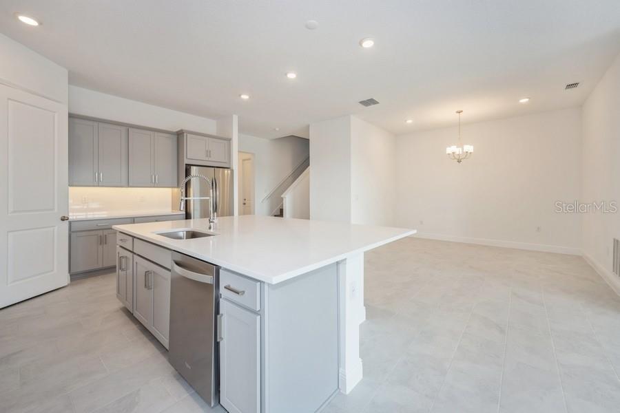 16029 Volterra Point Montverde, FL 34756 - Photo 7 of 48