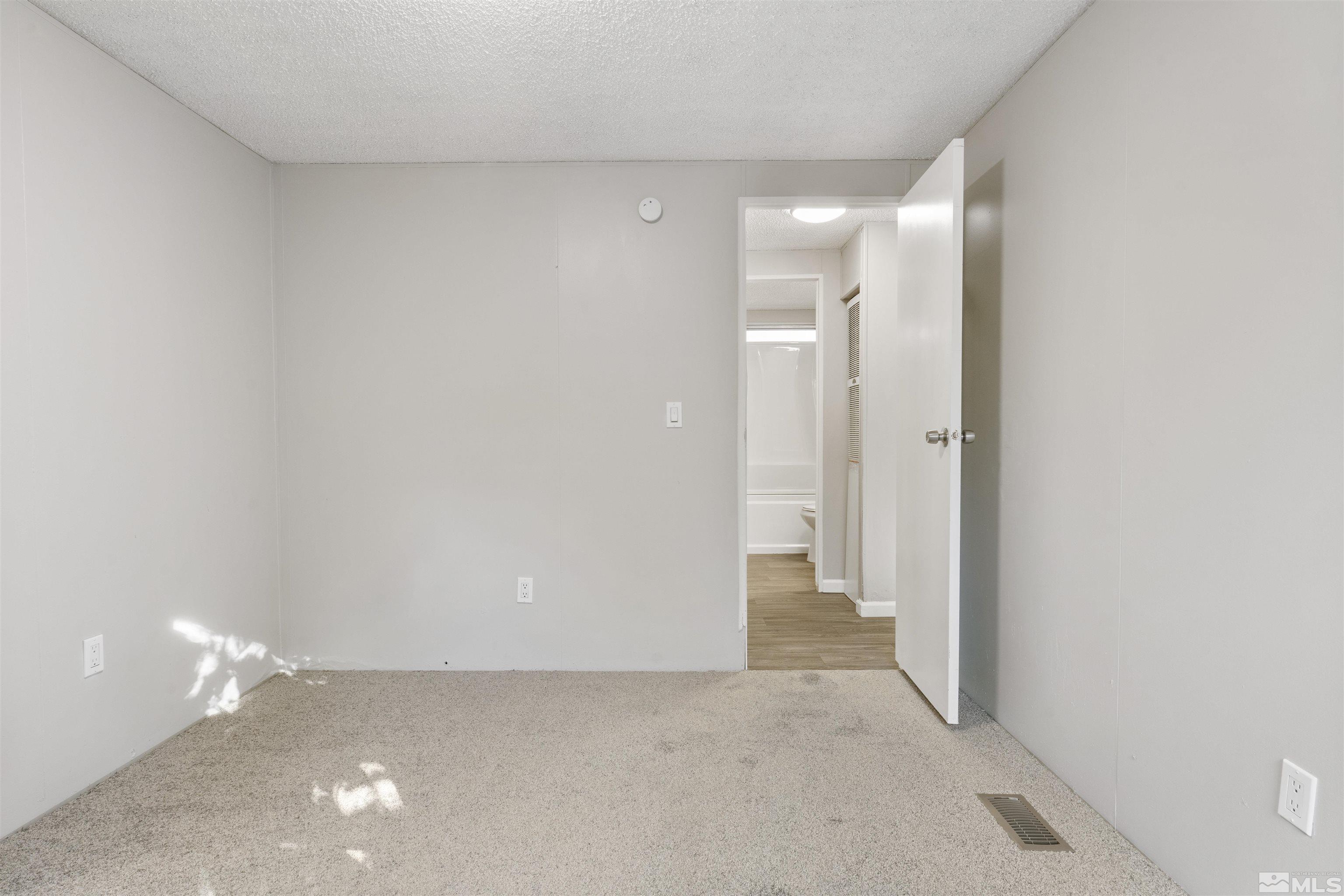1472 Kate Lane Reno, NV 89506 - Photo 13 of 33 Photo 13