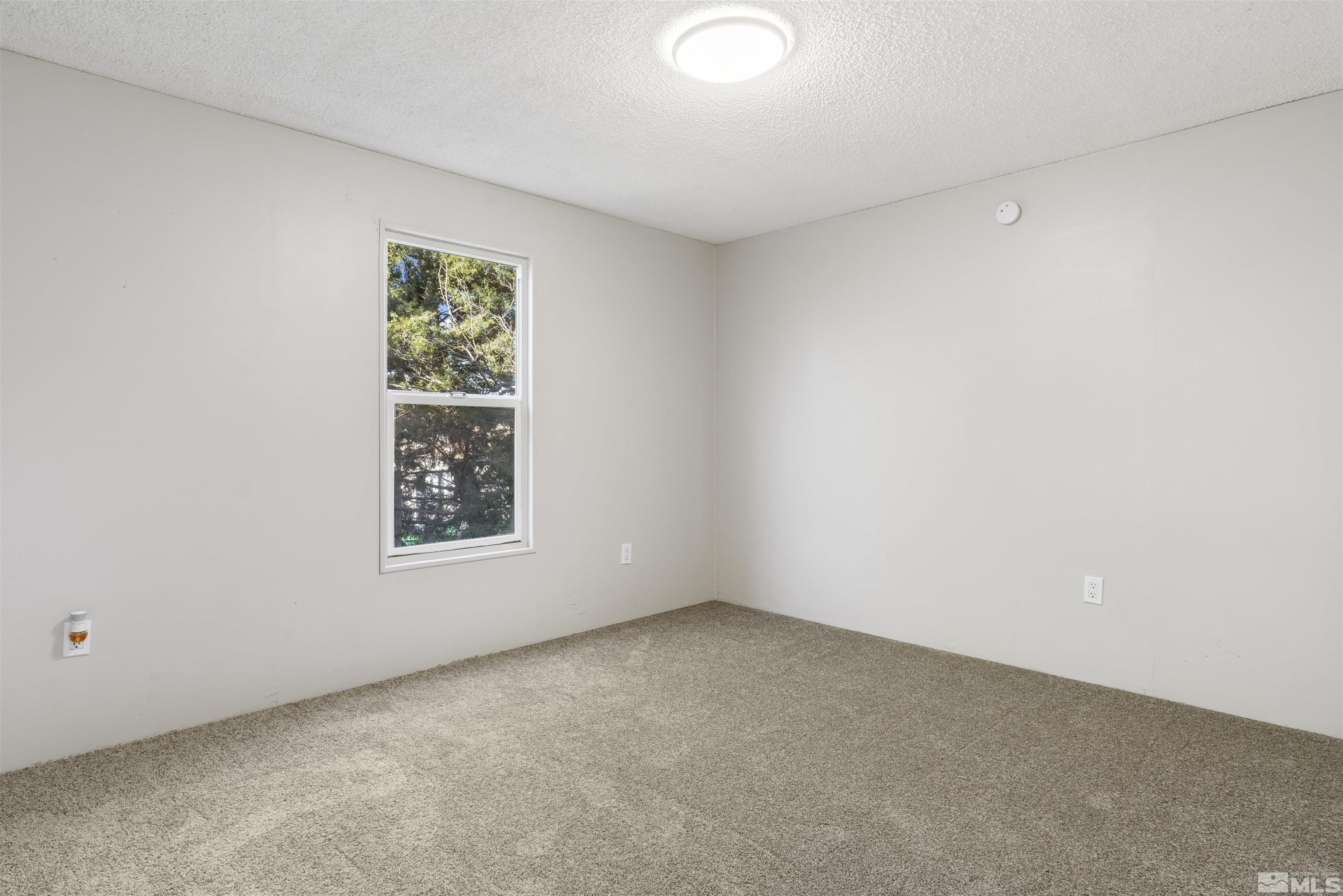 1472 Kate Lane Reno, NV 89506 - Photo 15 of 33 Photo 15