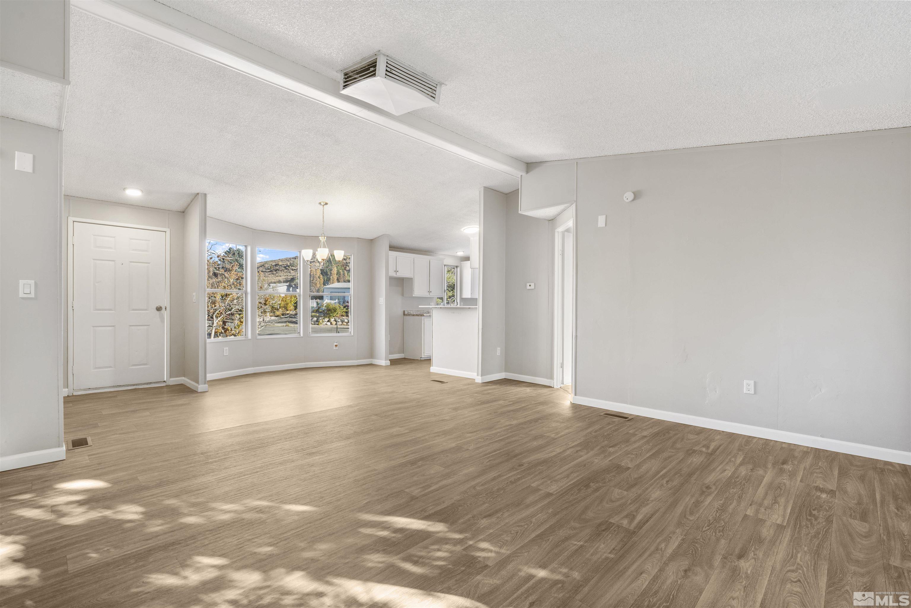 1472 Kate Lane Reno, NV 89506 - Photo 6 of 33 Photo 6