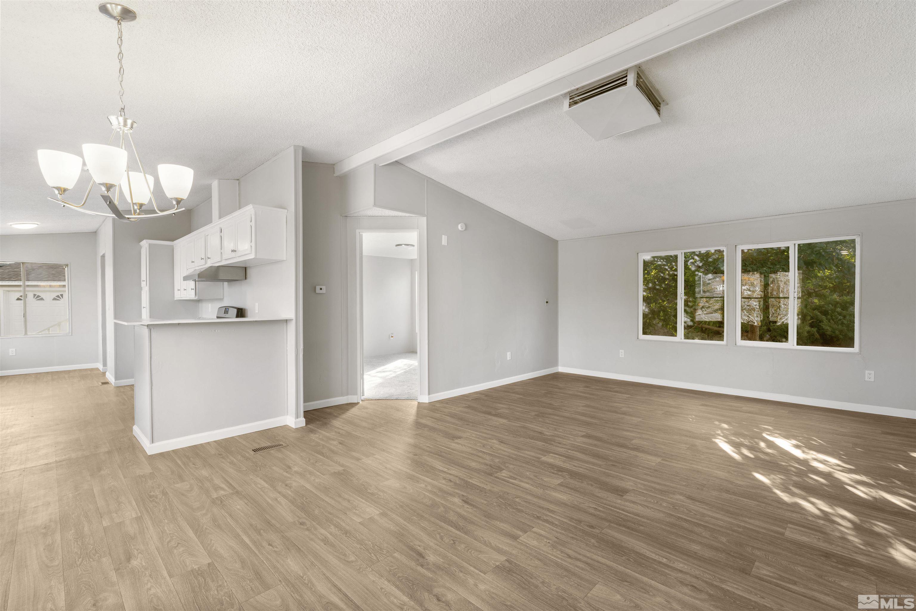 1472 Kate Lane Reno, NV 89506 - Photo 7 of 33 Photo 7