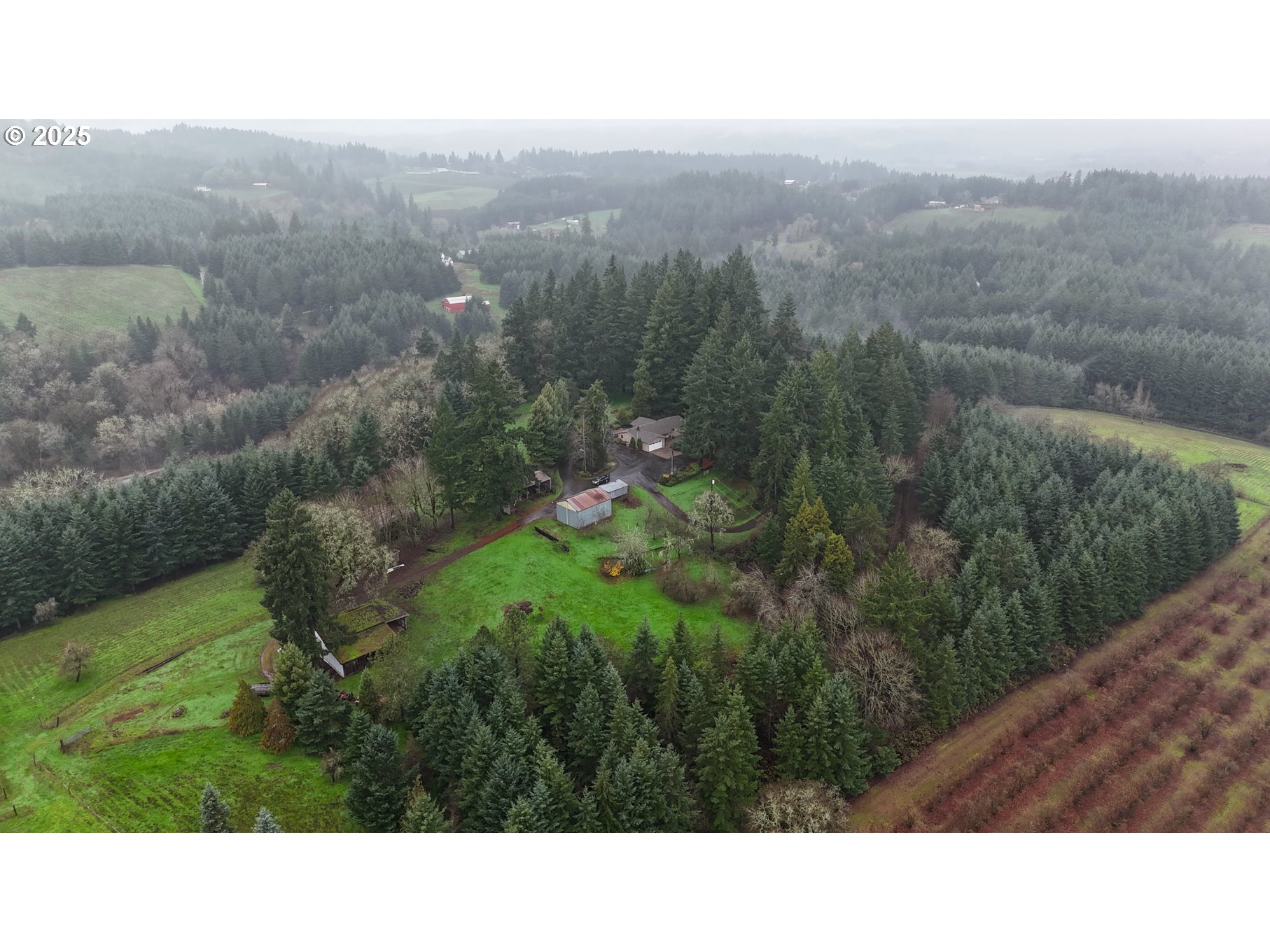 20180 Northeast Sunnycrest Road Newberg, OR 97132 - Photo 41 of 46 Patio