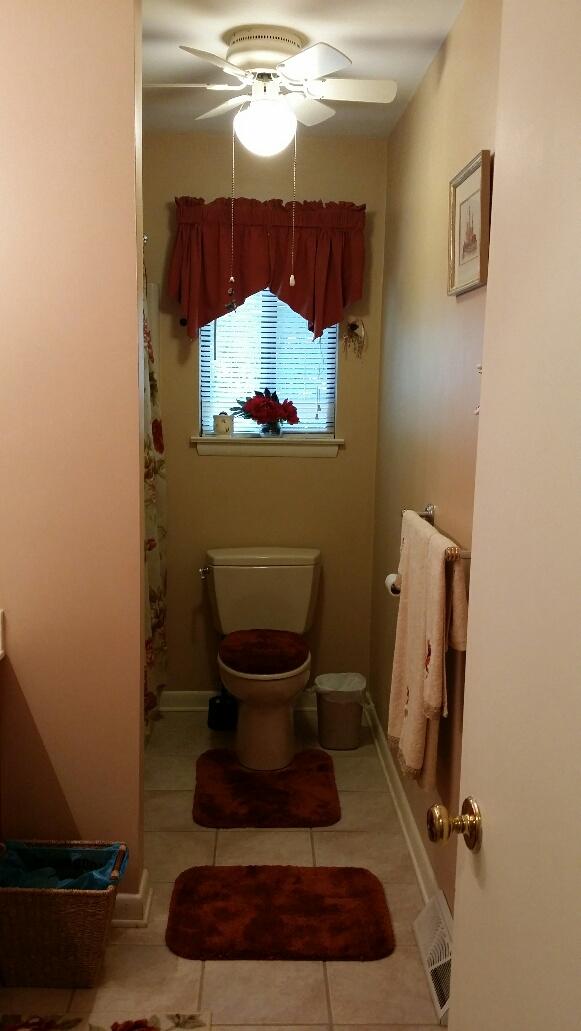 43 Willow Circle Blue Ridge, VA 24064 - Photo 14 of 43 a view of entryway with workspace