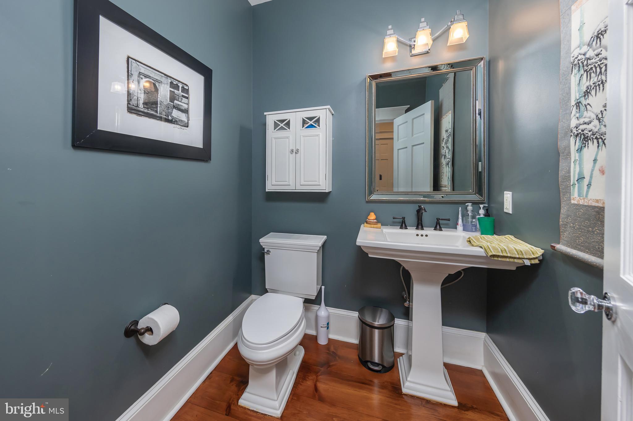 567 Chews Landing Road Haddonfield, NJ 08033 - Photo 19 of 61 Powder Room