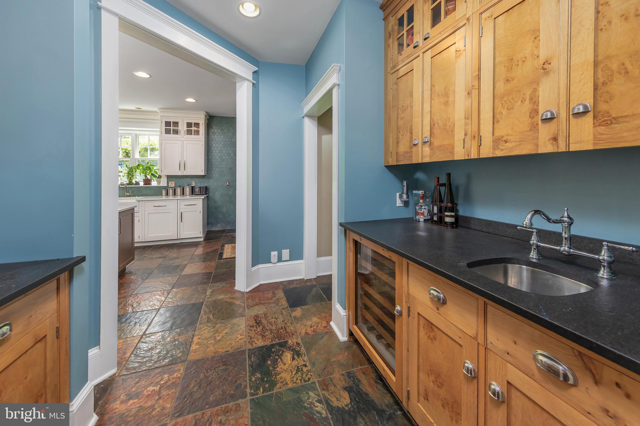 567 Chews Landing Road Haddonfield, NJ 08033 - Photo 8 of 61 Wet Bar