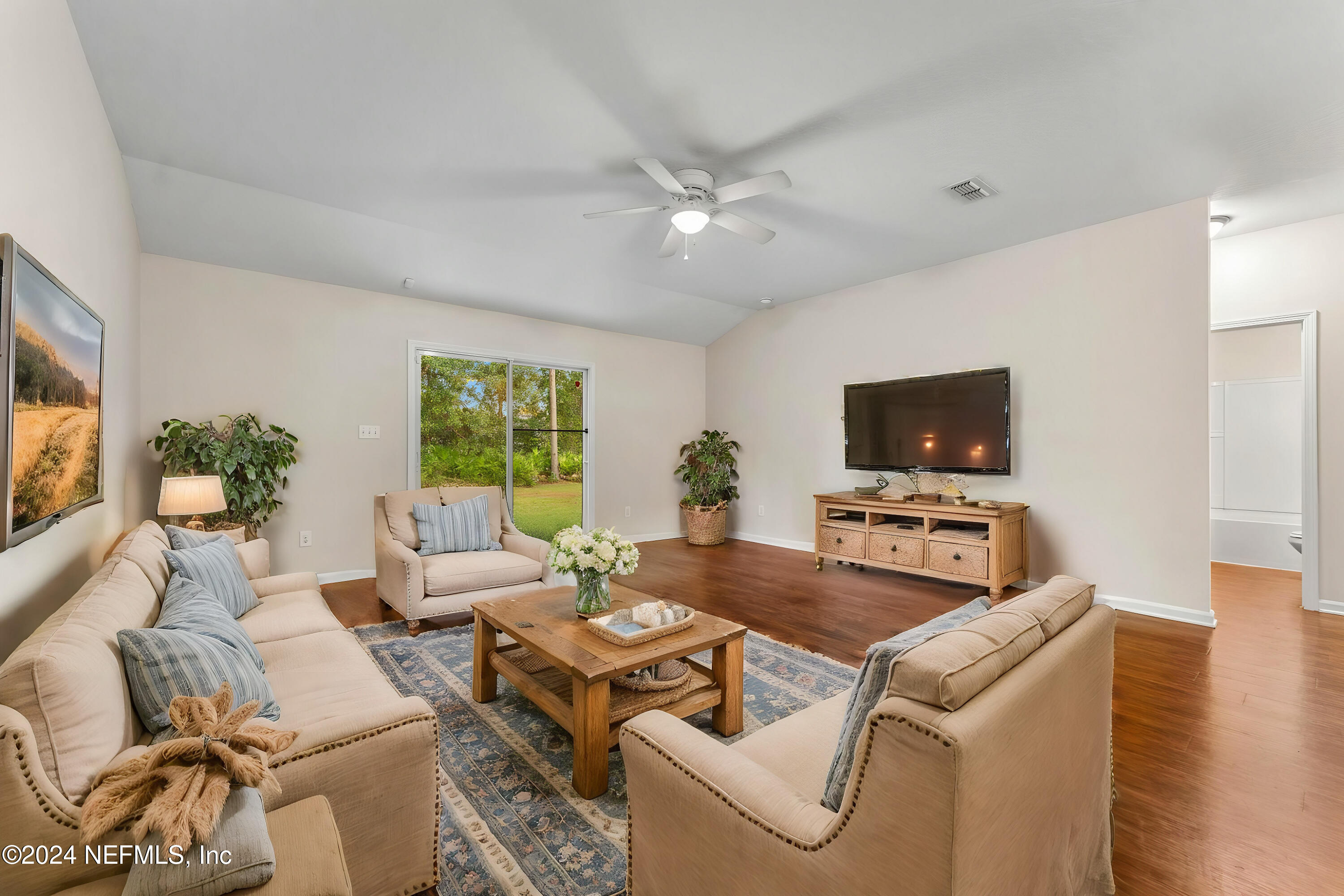 12279 Harts Road Jacksonville, FL 32218 - Photo 11 of 30 Living Area
