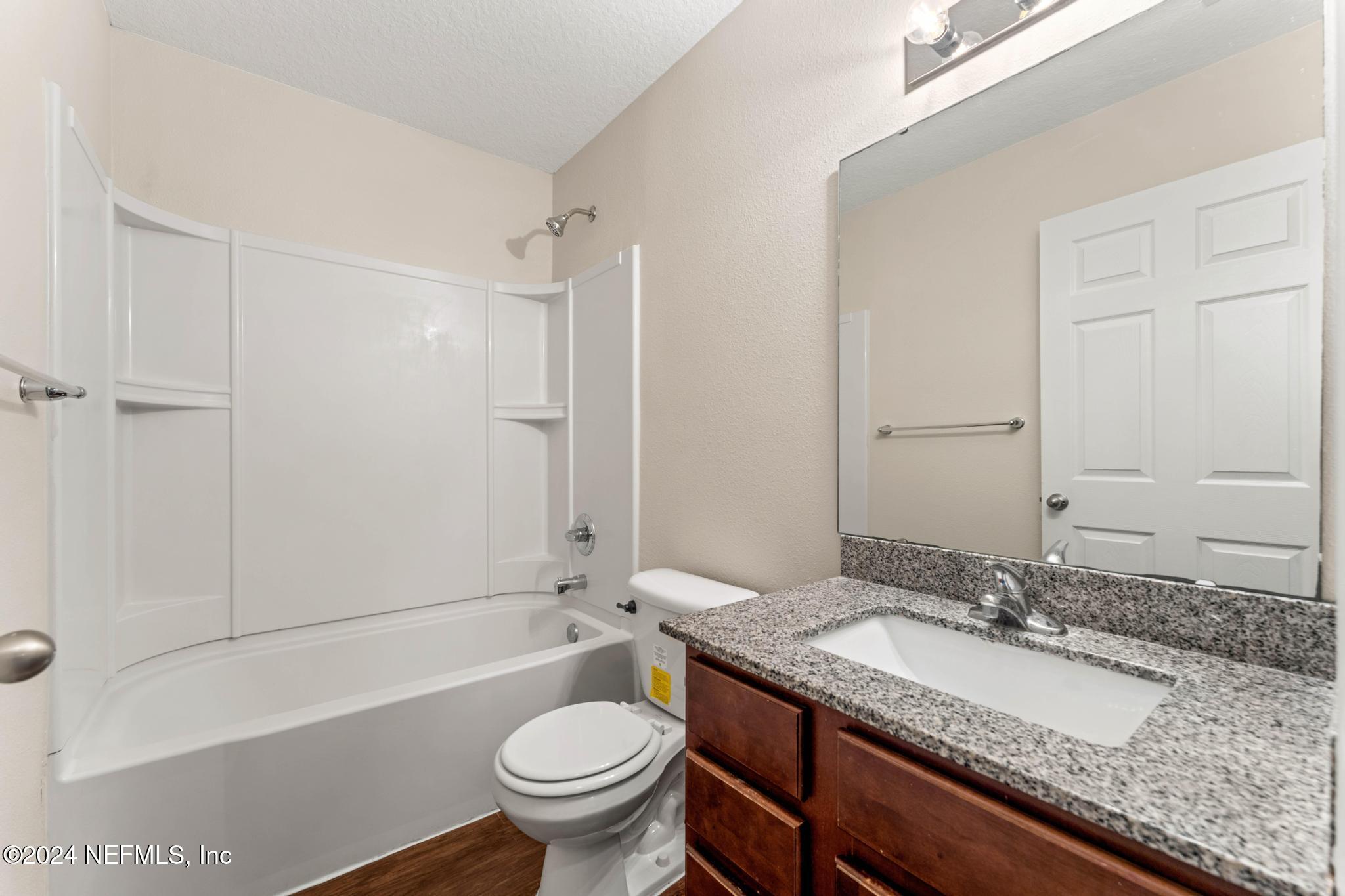 12279 Harts Road Jacksonville, FL 32218 - Photo 27 of 30 Bathroom 2