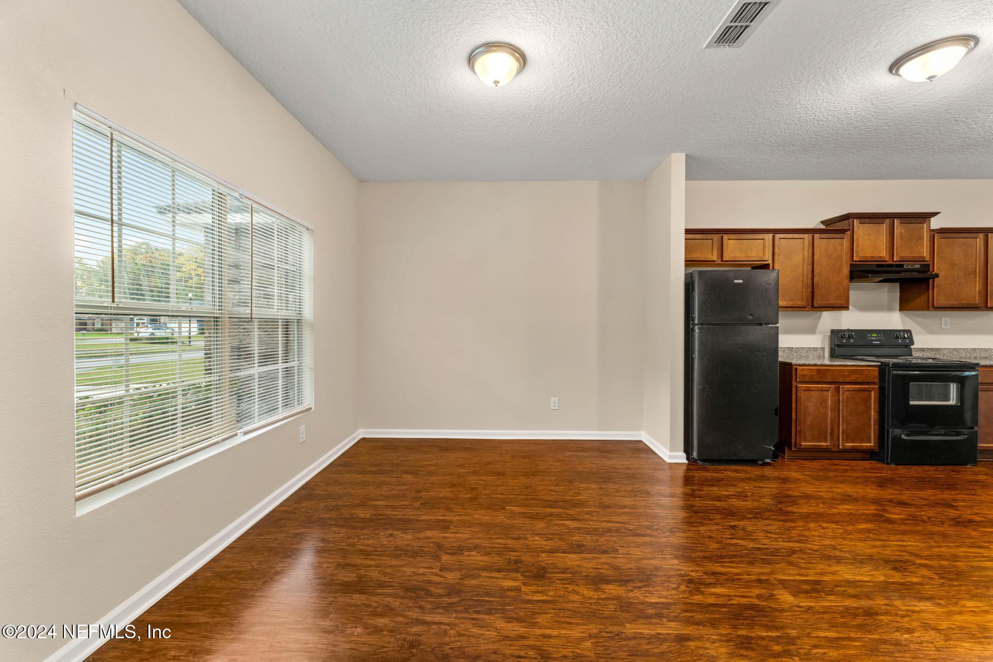 12279 Harts Road Jacksonville, FL 32218 - Photo 6 of 30 Dining Area