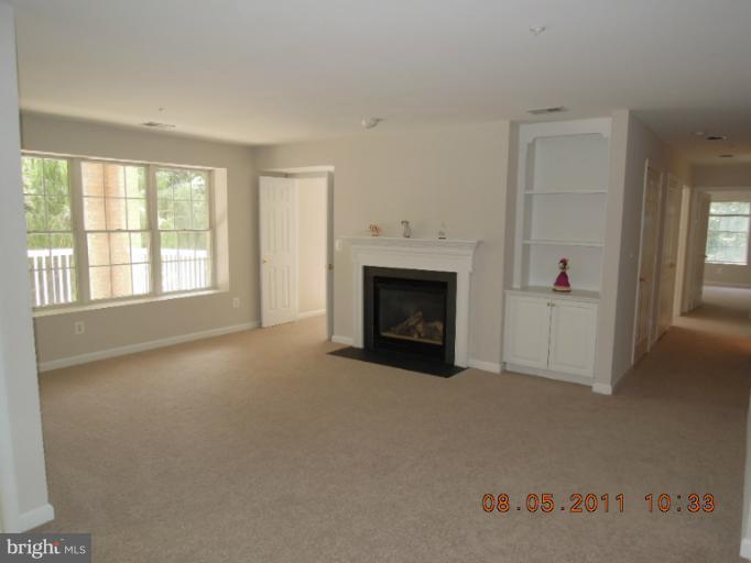 12310 Rosslare Ridge Road, Unit 106 Lutherville-Timonium, MD 21093 - Photo 1 of 16 Family Room