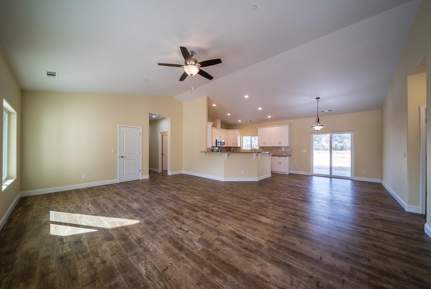 16137 Paula Road Madera, CA 93636 - Photo 4 of 24 Gallery Image 4