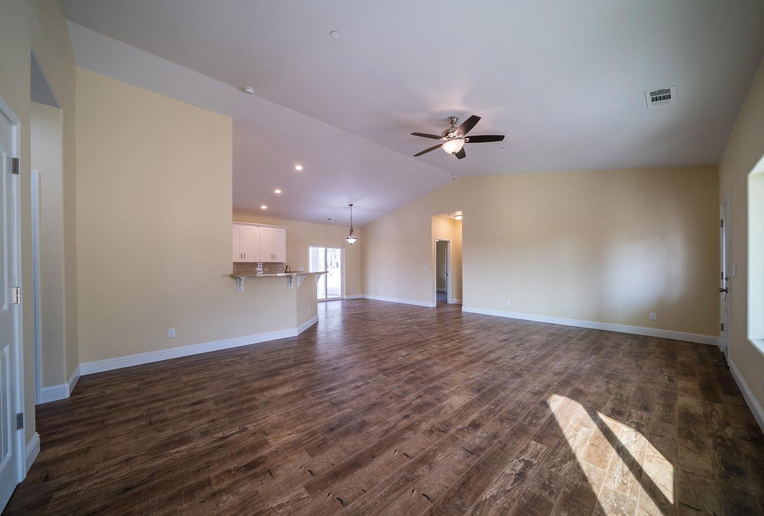 16137 Paula Road Madera, CA 93636 - Photo 5 of 24 Gallery Image 5