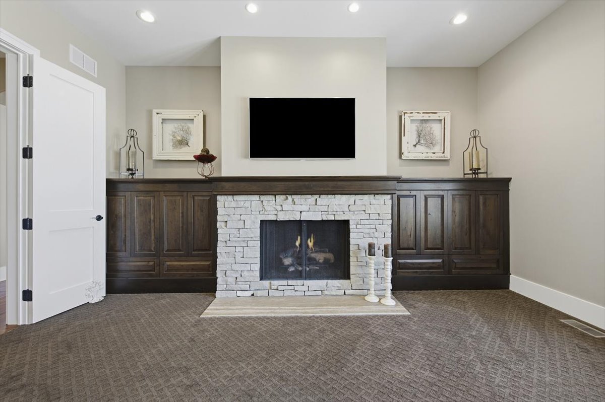 38778 North Ackerman Road Antioch, IL 60002 - Photo 25 of 82