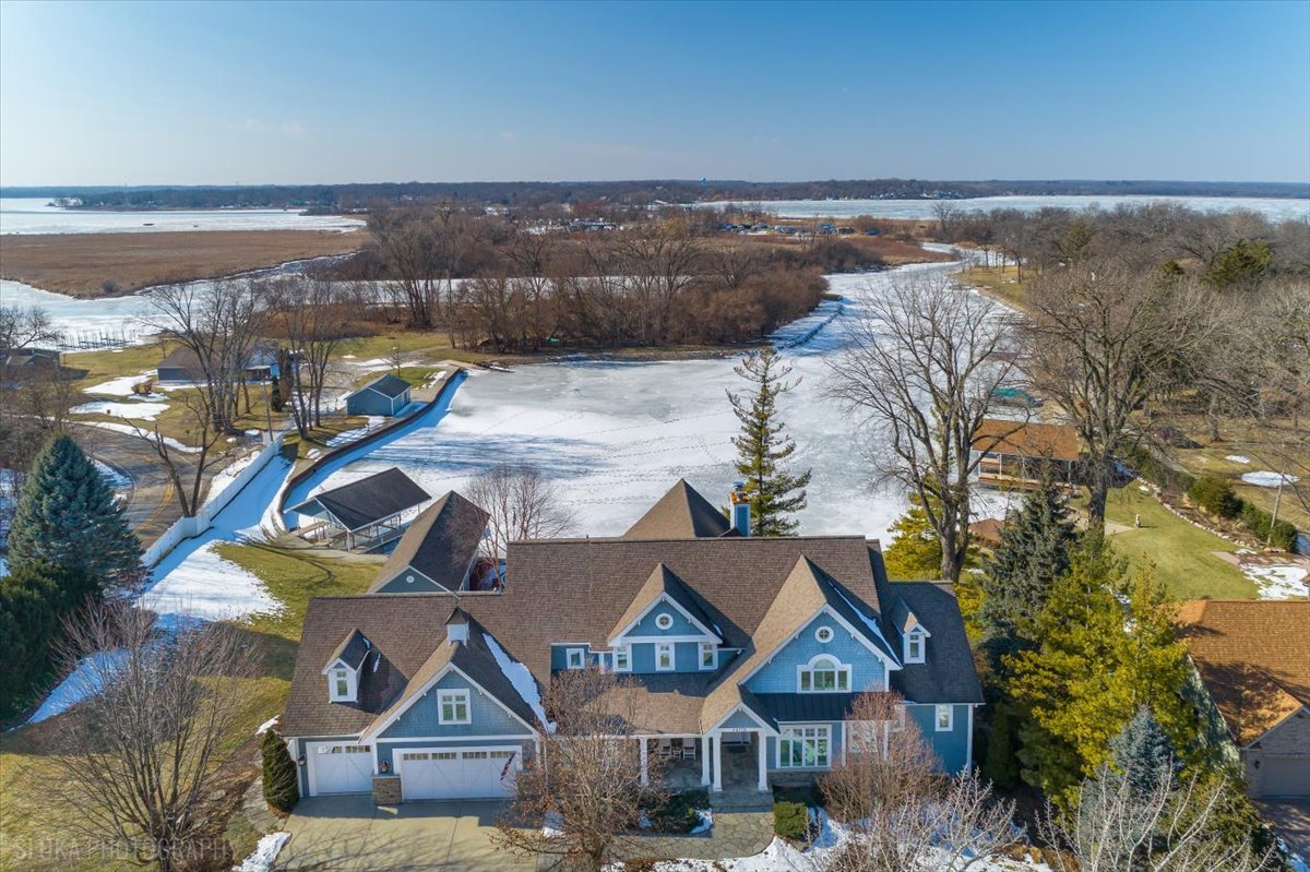38778 North Ackerman Road Antioch, IL 60002 - Photo 4 of 82 a view of a city with an ocean view