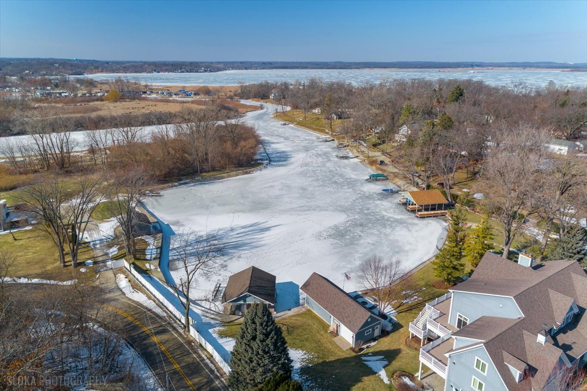 38778 North Ackerman Road Antioch, IL 60002 - Photo 9 of 97