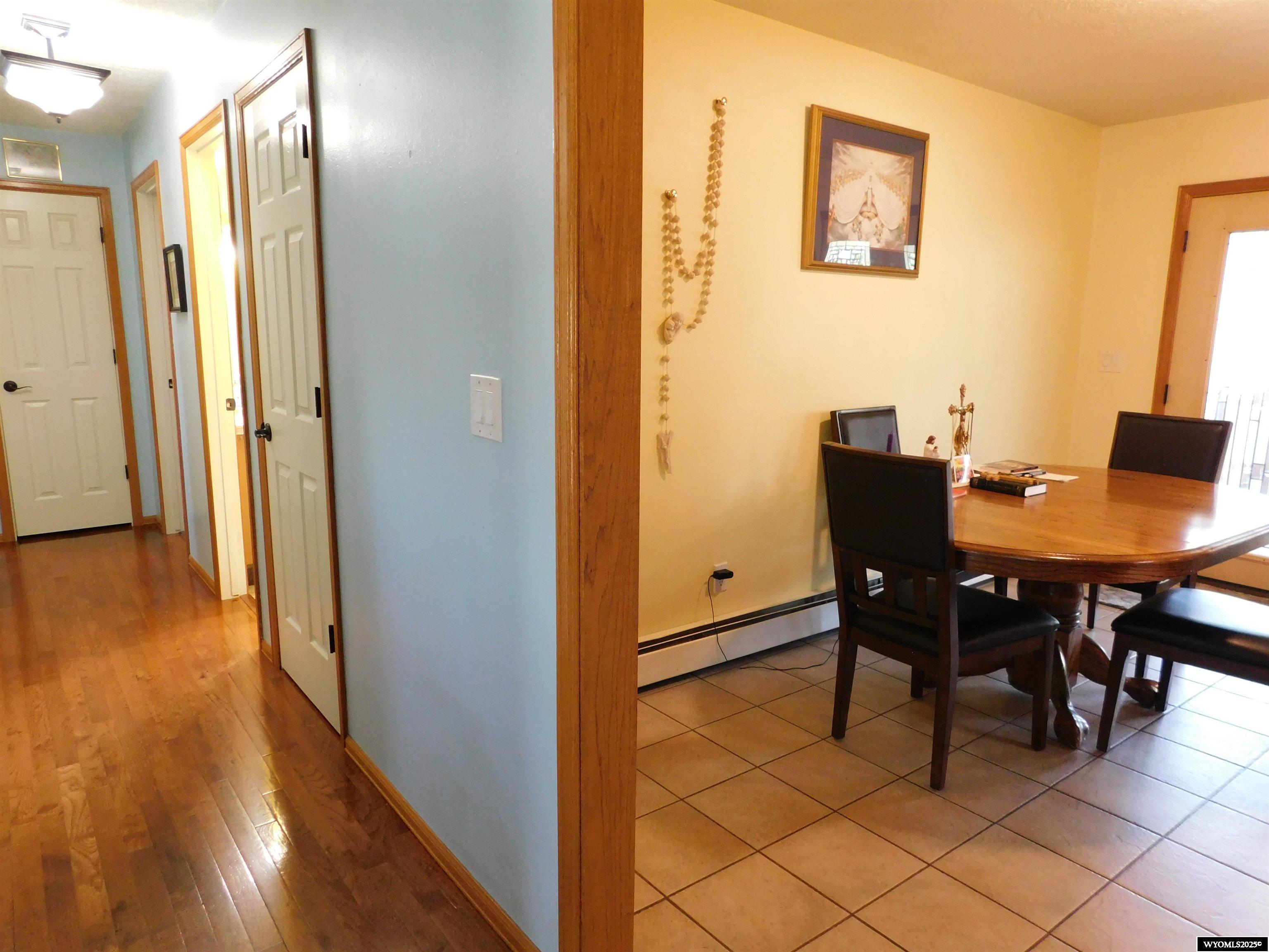 820 Stephens Street Green River, WY 82935 - Photo 9 of 50