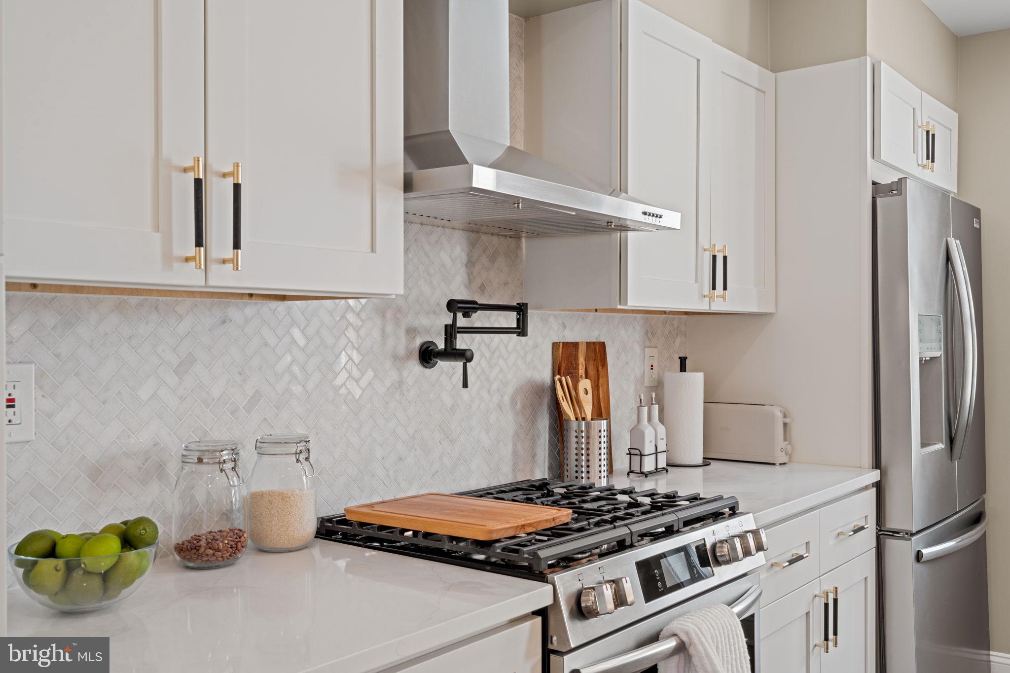 4558 Fernhill Road Philadelphia, PA 19144 - Photo 11 of 36