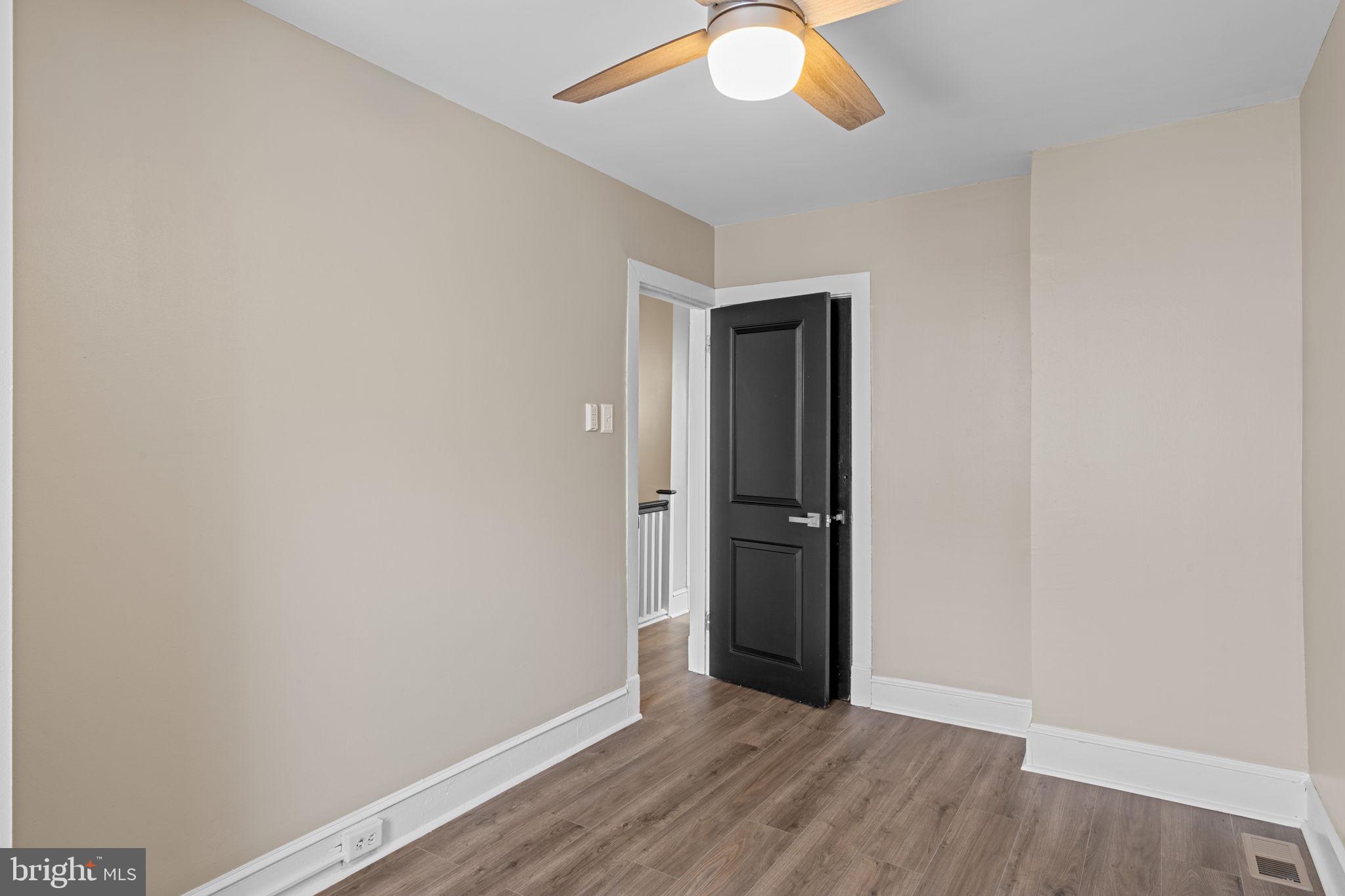 4558 Fernhill Road Philadelphia, PA 19144 - Photo 27 of 36