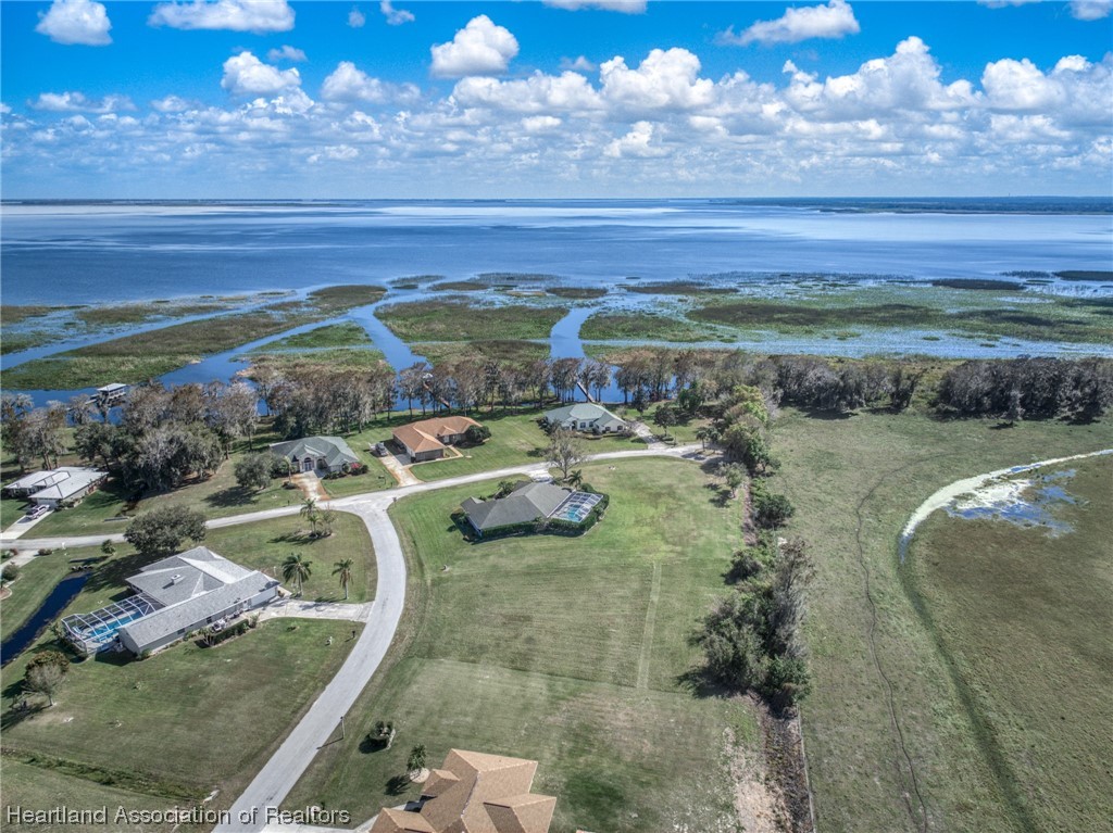 724 Lin Road Sebring, FL 33876 - Photo 13 of 20 Gallery Image 13