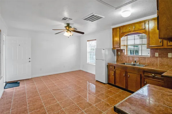 $226,000 | 2701 Almendares Avenue, Pasadena, TX 77506