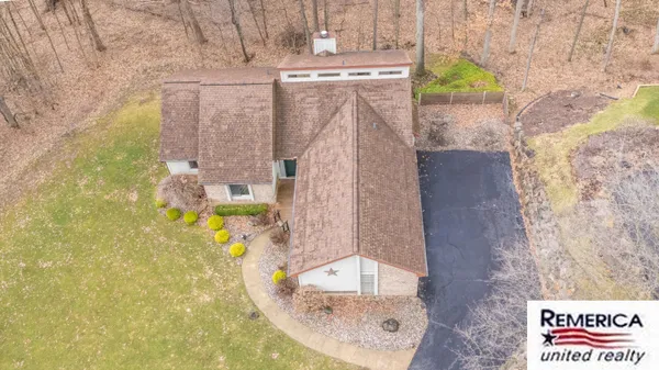 $399,000 | 8609 North Christine Drive, Brighton, MI 48114