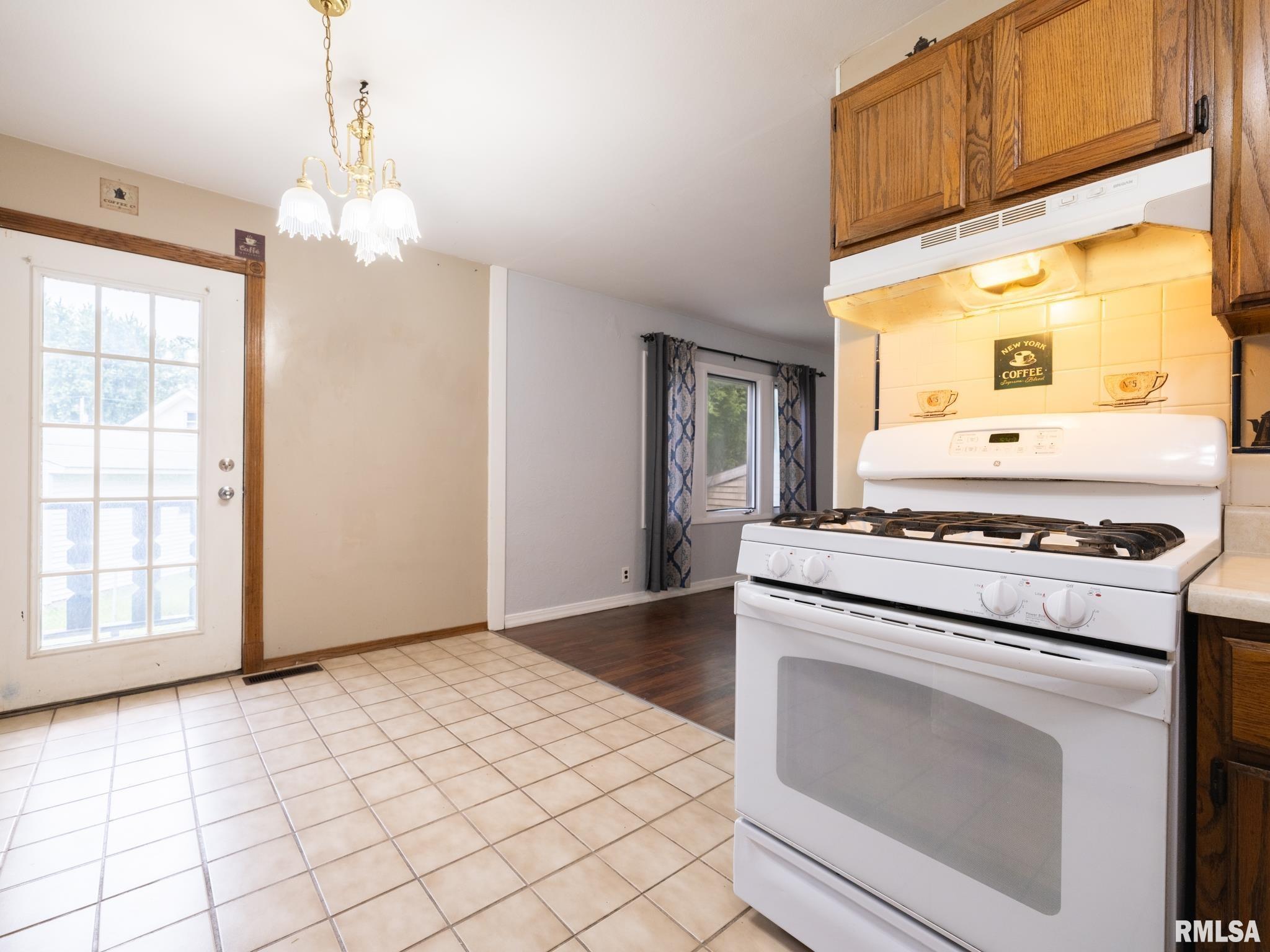 5 Galvin Court Pekin, IL 61554 - Photo 13 of 38