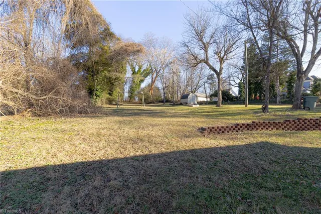 $269,900 | 522 Glovenia Street, Eden, NC 27288