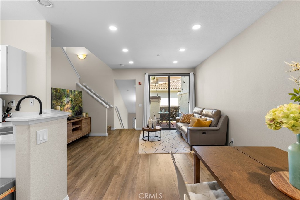 311 Falcon Creek Irvine, CA 92618 - Photo 14 of 32