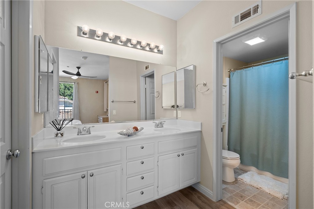 311 Falcon Creek Irvine, CA 92618 - Photo 25 of 32