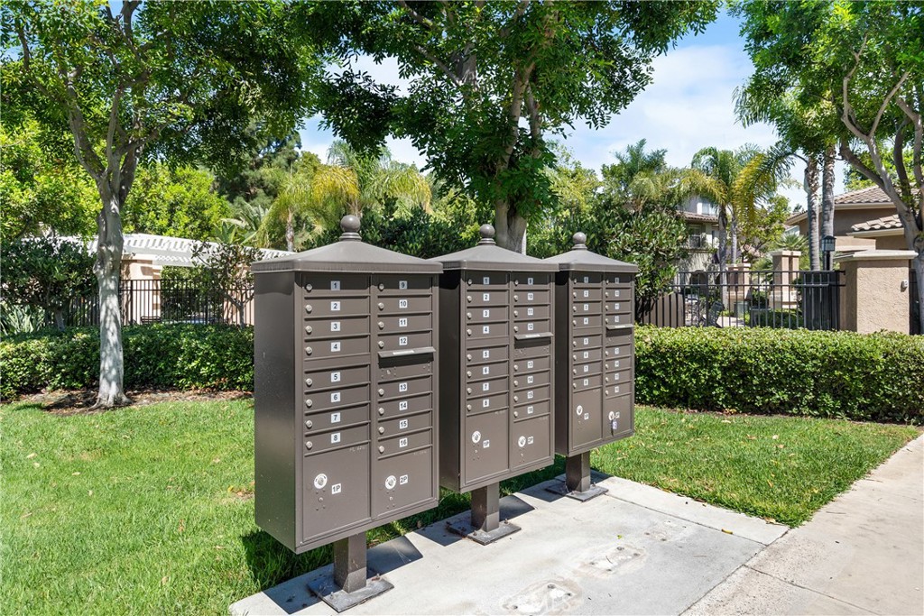 311 Falcon Creek Irvine, CA 92618 - Photo 29 of 32