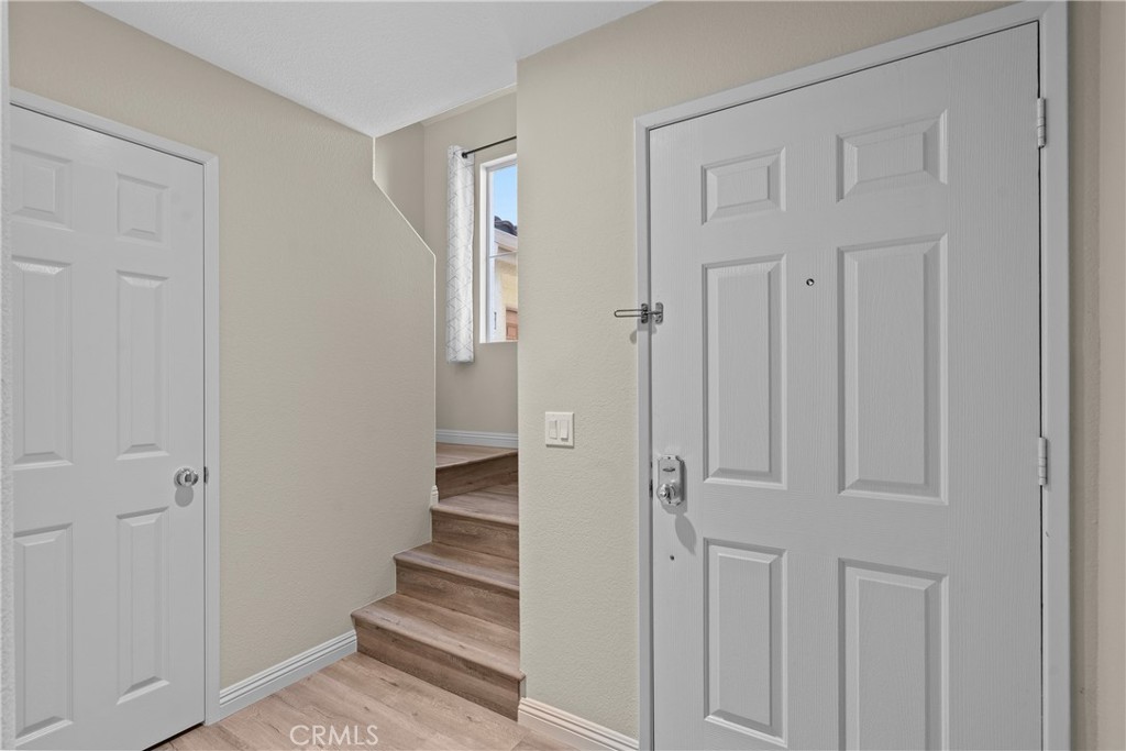 311 Falcon Creek Irvine, CA 92618 - Photo 6 of 32