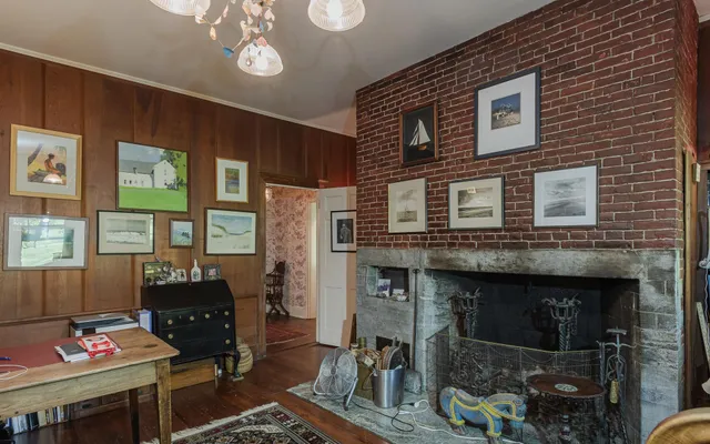 $2,400,000 | 31 Wentworth Road, Walpole, NH 03608