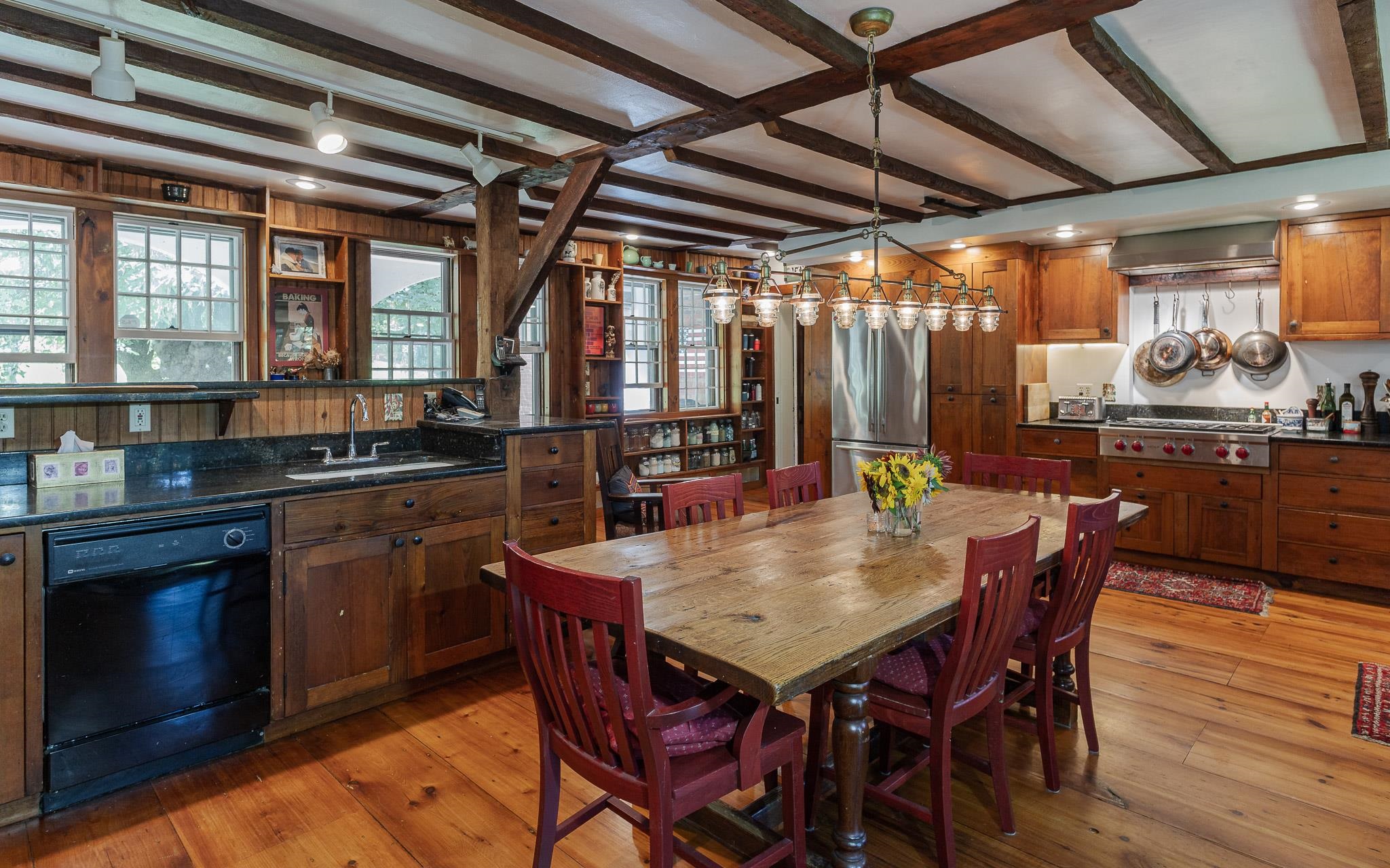 31 Wentworth Road Walpole, NH 03608 - Photo 4 of 59