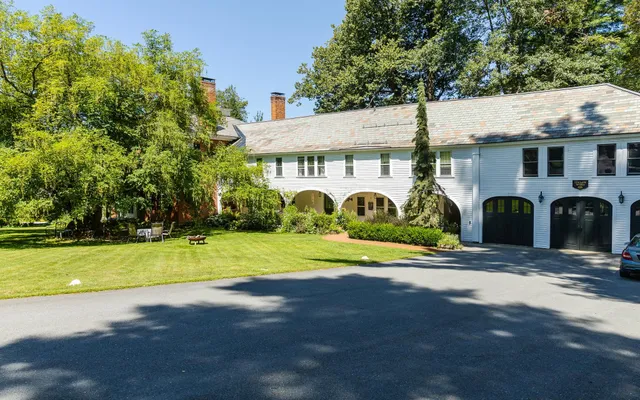 $2,400,000 | 31 Wentworth Road, Walpole, NH 03608