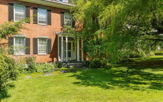 $2,400,000 | 31 Wentworth Road, Walpole, NH 03608