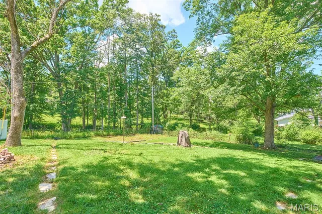 $429,900 | 449 Wildwood Parkway, Ballwin, MO 63011