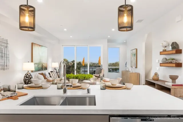 $5,500 | 1045 32nd Street, Unit 4, San Diego, CA 92102