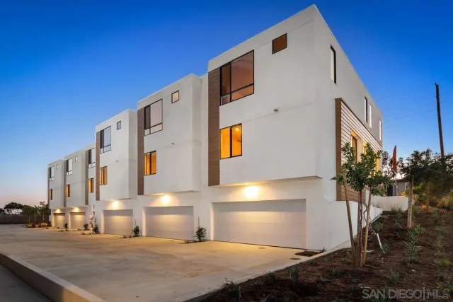 $5,500 | 1045 32nd Street, Unit 4, San Diego, CA 92102