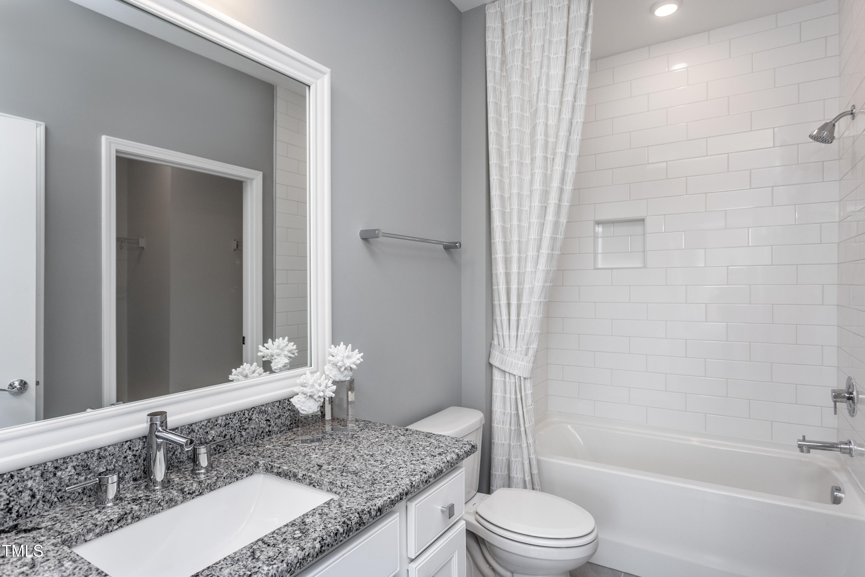 2313 Forsythia Trail Fuquay-Varina, NC 27526 - Photo 18 of 19 Prestige024