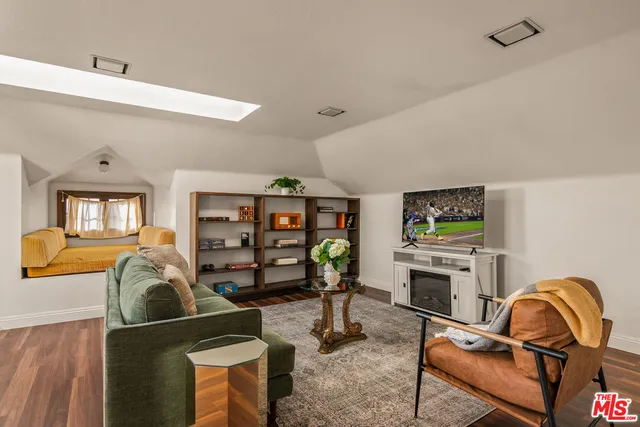 $20,000 | 3162 2nd Avenue, San Diego, CA 92103