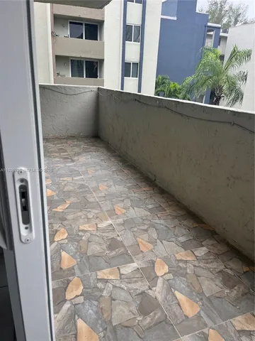 a view of outdoor space